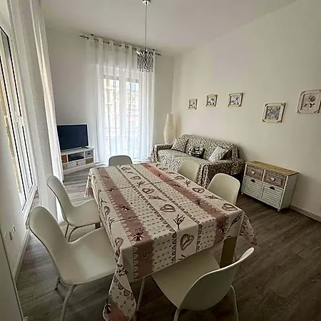 Hotel Sunnyhouse 4*