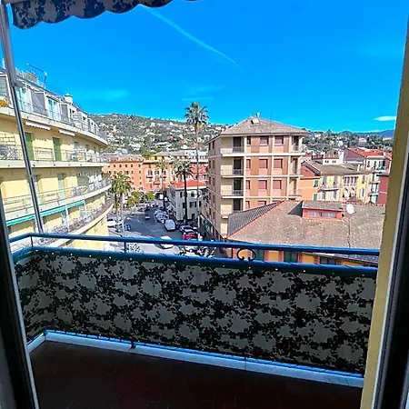 Hotel Sunnyhouse 4*